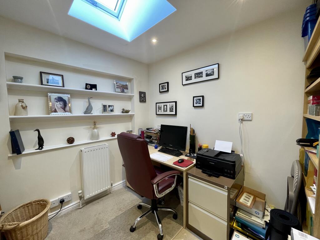 home office/bedroom 4