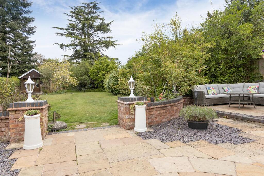 219 Hillmorton Road, Rugby