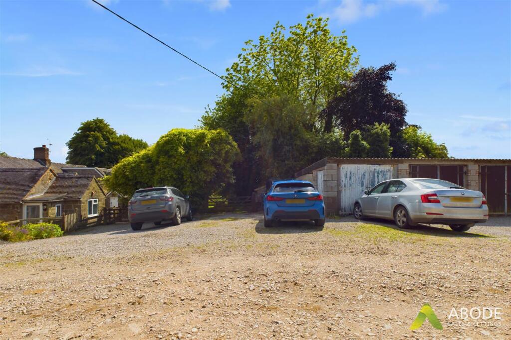 CAM02544G0-PR0113-STILL002.jpg