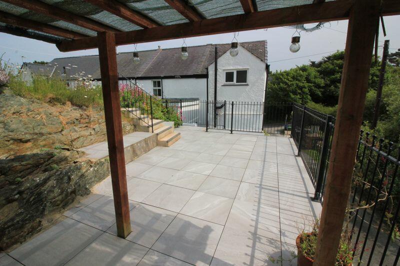 rear pergola/patio garden