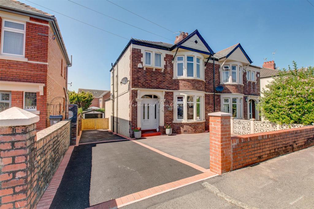 Richs Road, Heath, HernCrabtree (15).jpg