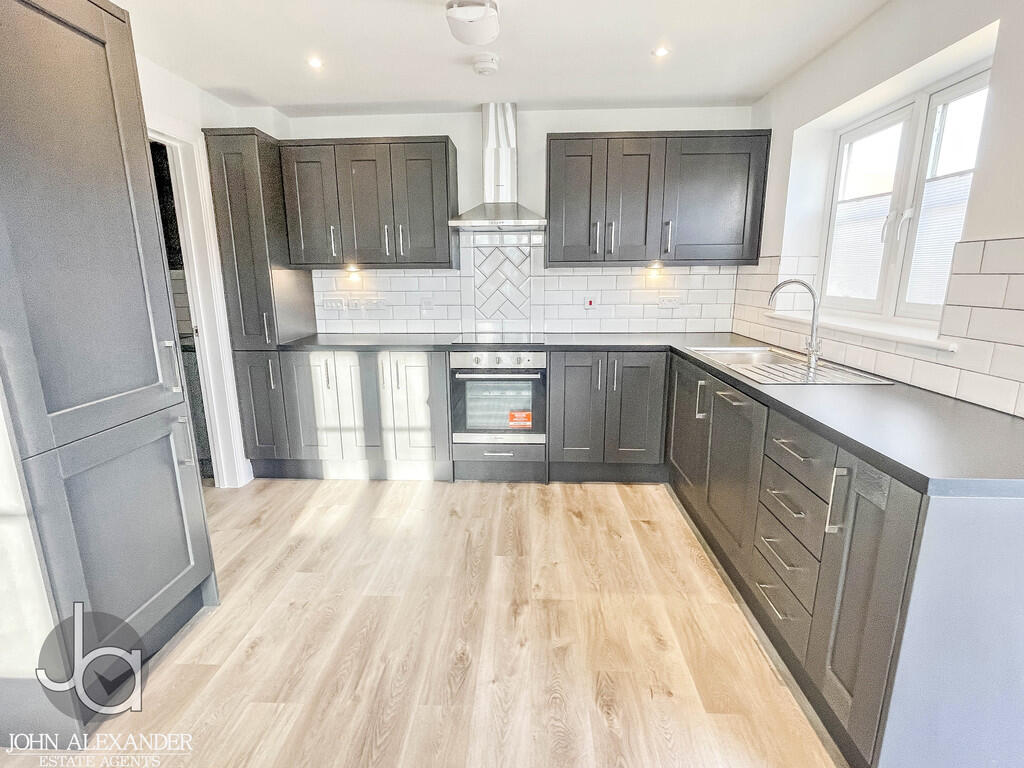 20251202_09384690...