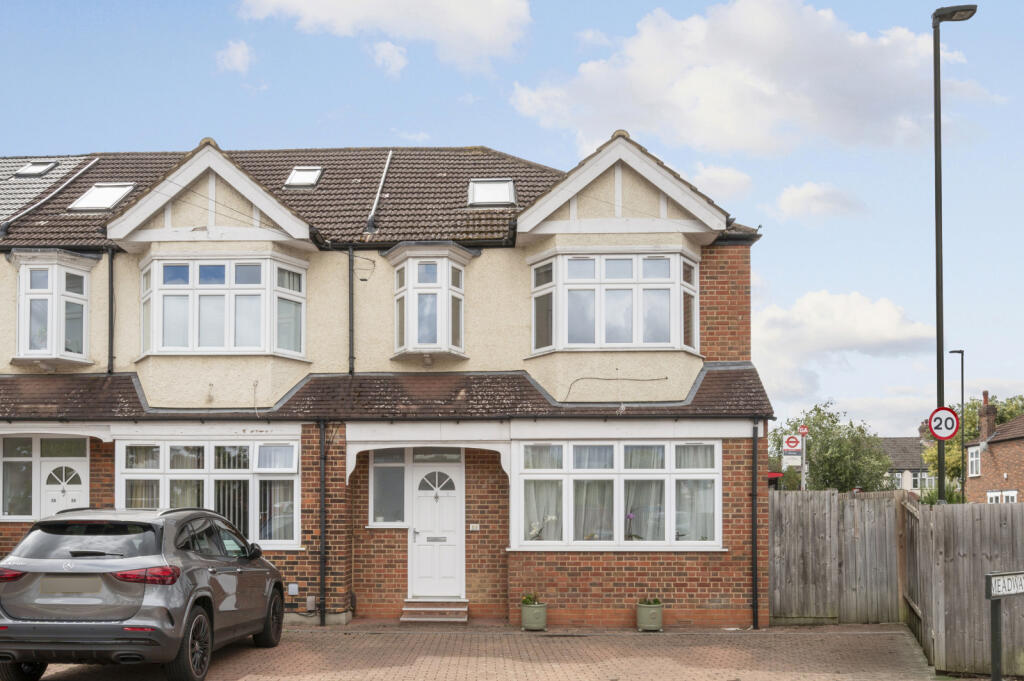Meadway, Raynes Park, SW20