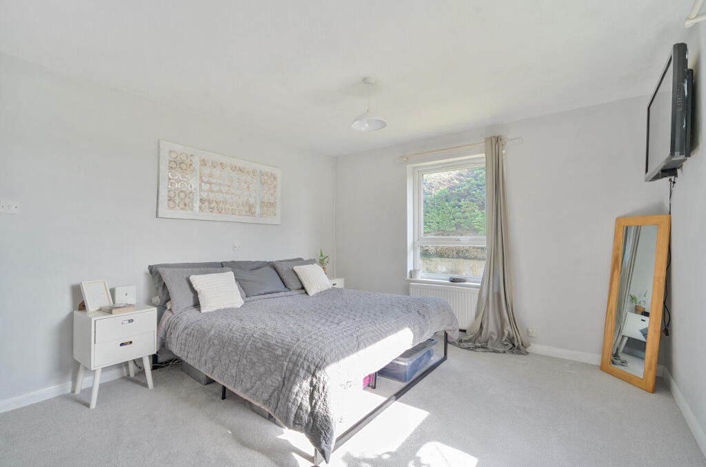 1342785-8-68ad9d0...