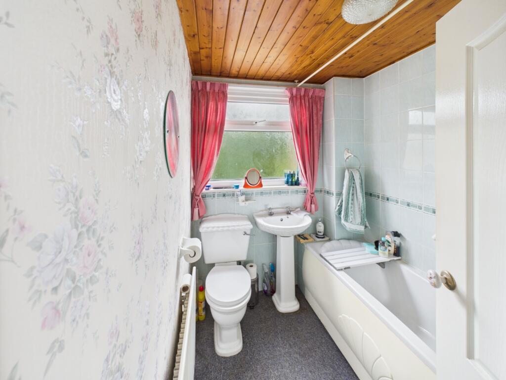 CAM02093G0-PR0034-STILL017