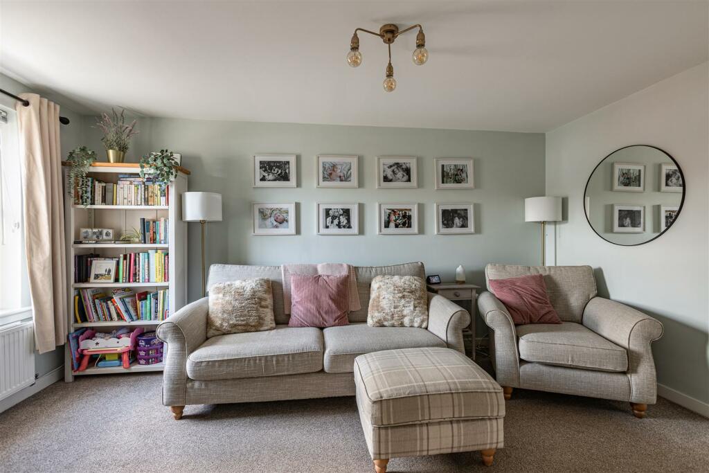 50 Knoll Park Galashiels 08.JPG