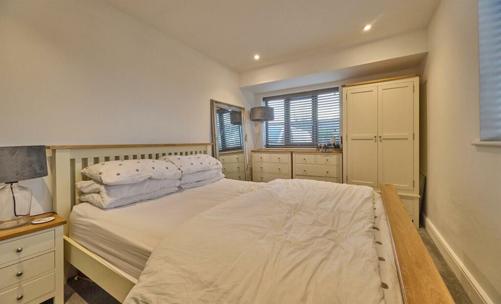 Hereford Close 1.jpg