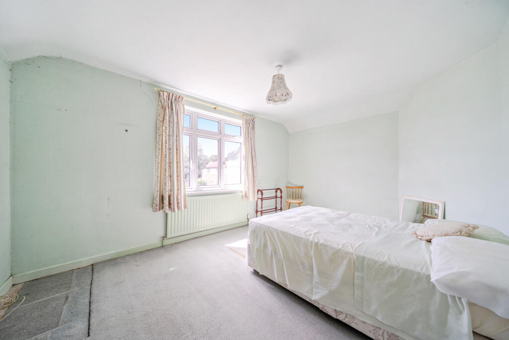 1327886-16-687e16...