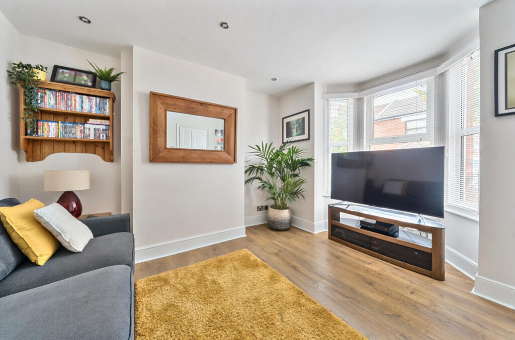 1341451-25-68a5b2...