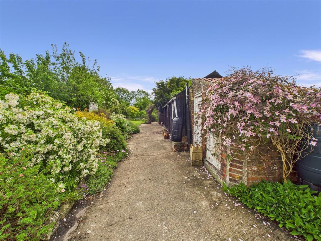 GARDEN