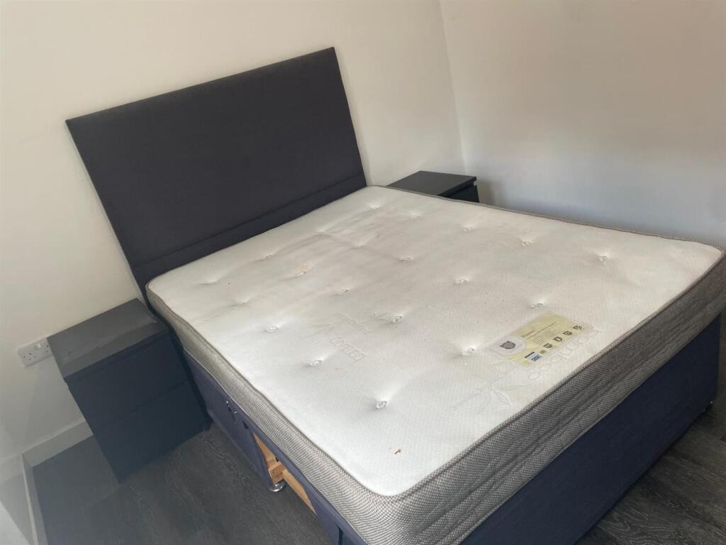 room 4  - 4 .jpeg