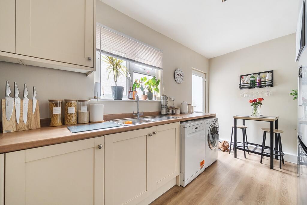 1342975-8-68a47b495b3dc