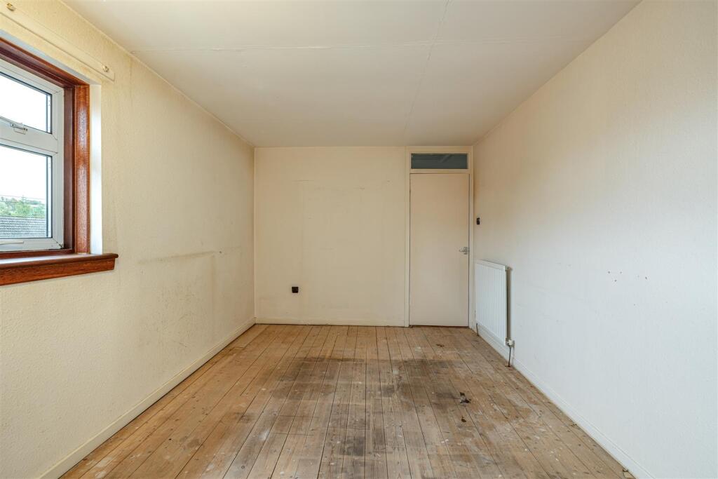 3 Eastfield Road Selkirk 21.JPG