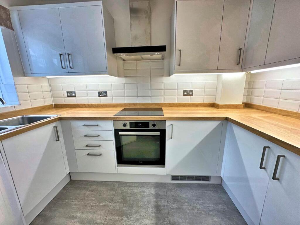 Kitchen 4