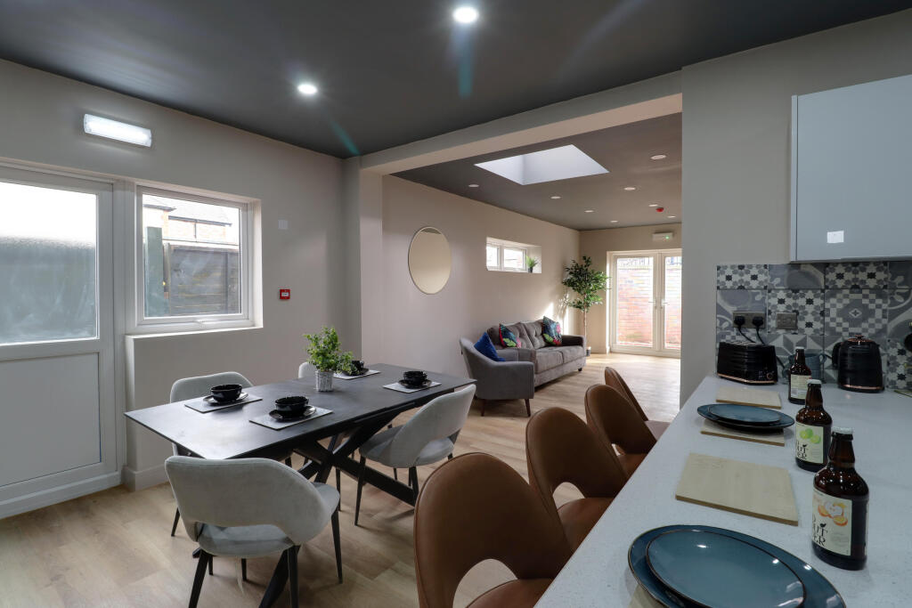 Main kitchen