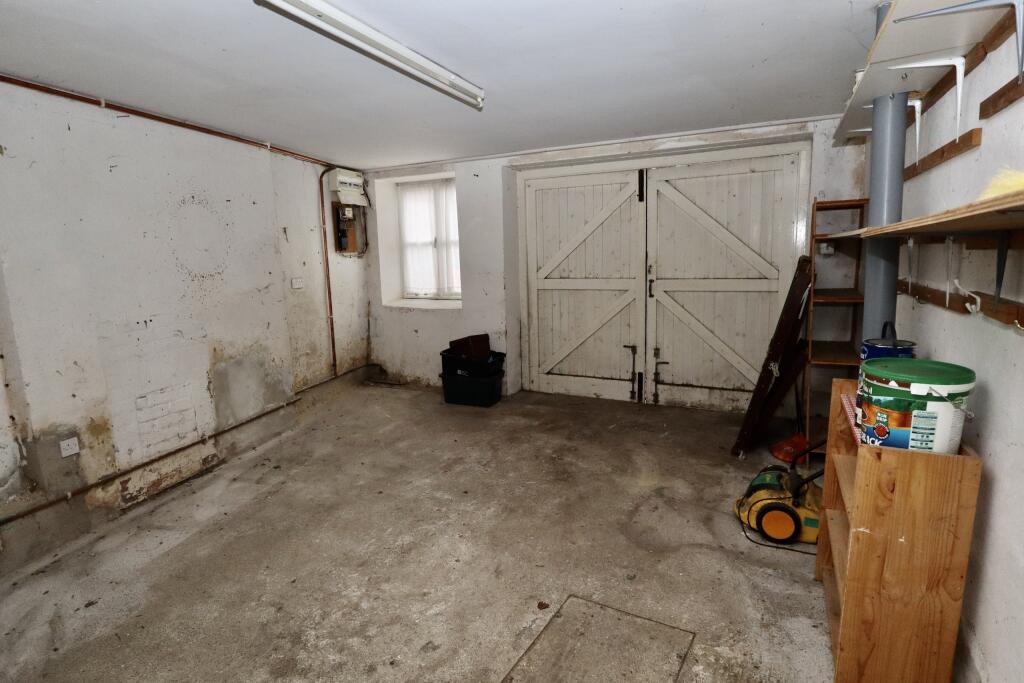 Integral garage/potential reception room