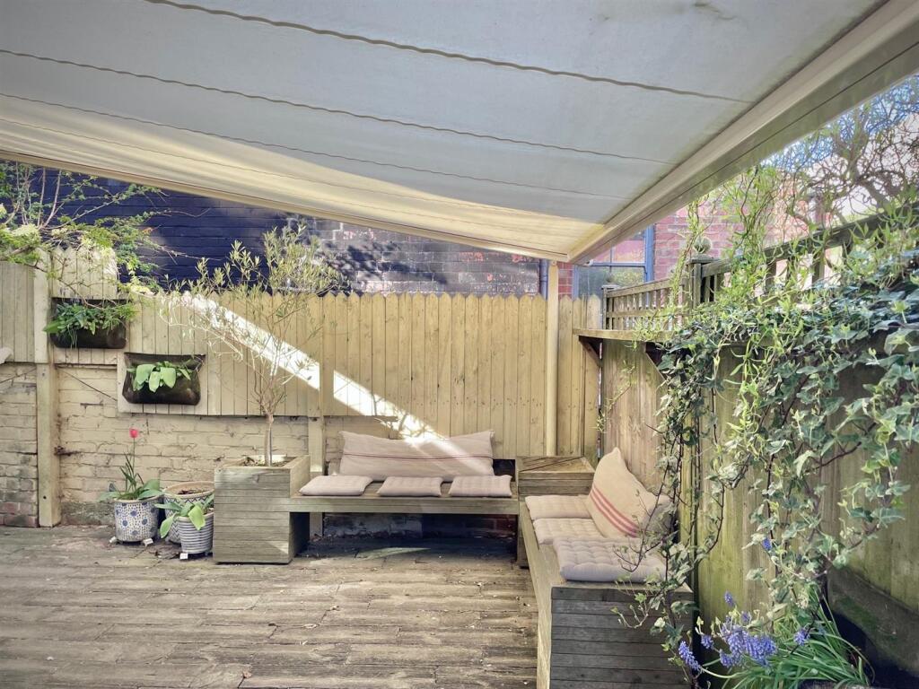 Garden 2.jpg