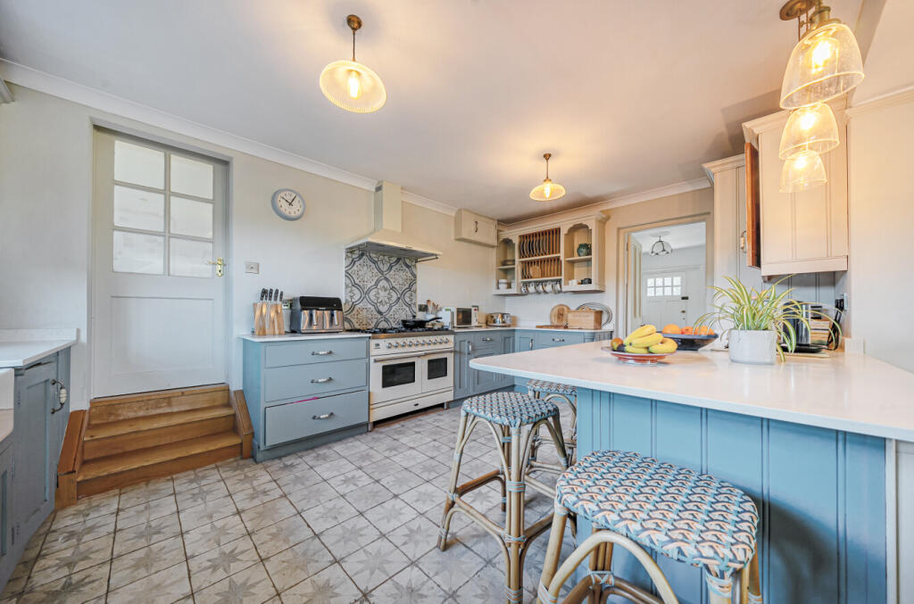 1287638-16-68277da2a95e9-ARW1287638-16-68277da2a95