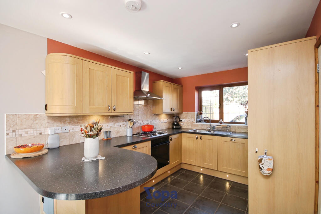 Ca19985f-Kitchen.JPG