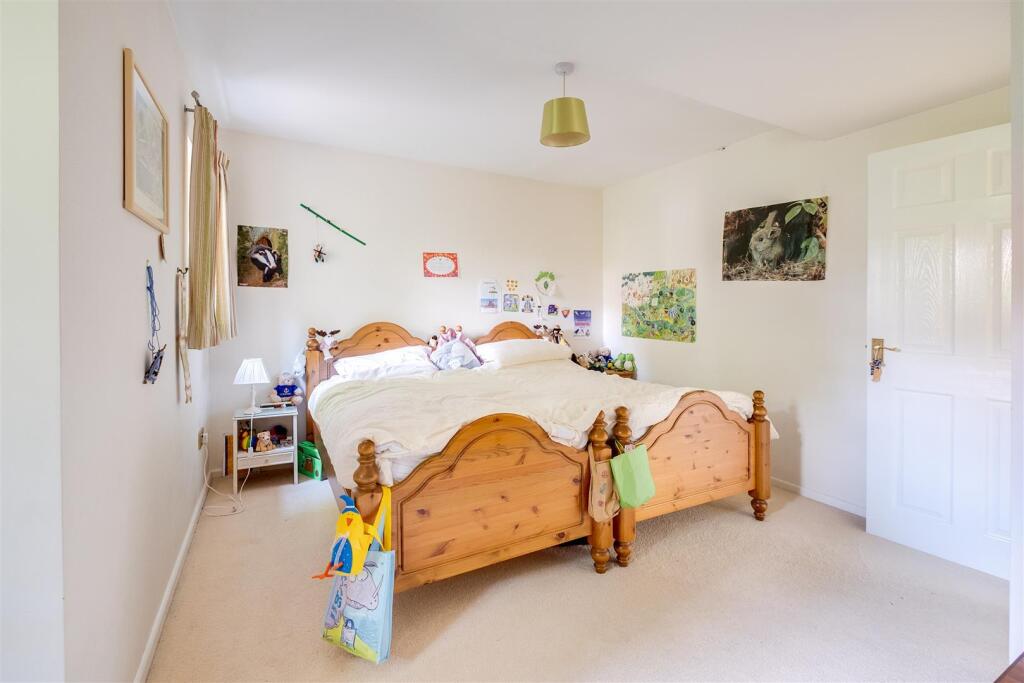 Full size-2 (Large).jpg