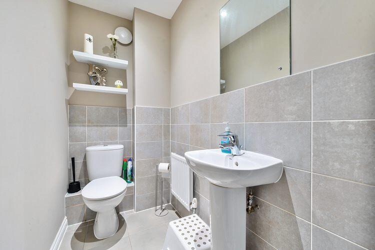 1298564 6 683598235ffb6.nef