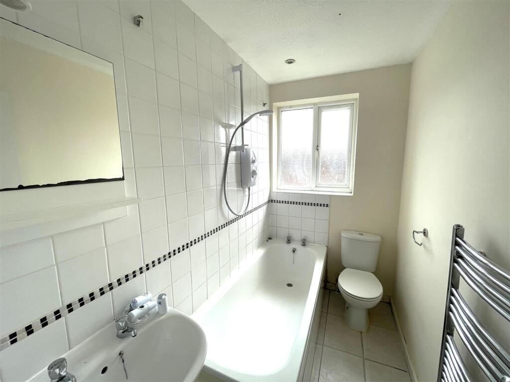 bathroom.jpeg