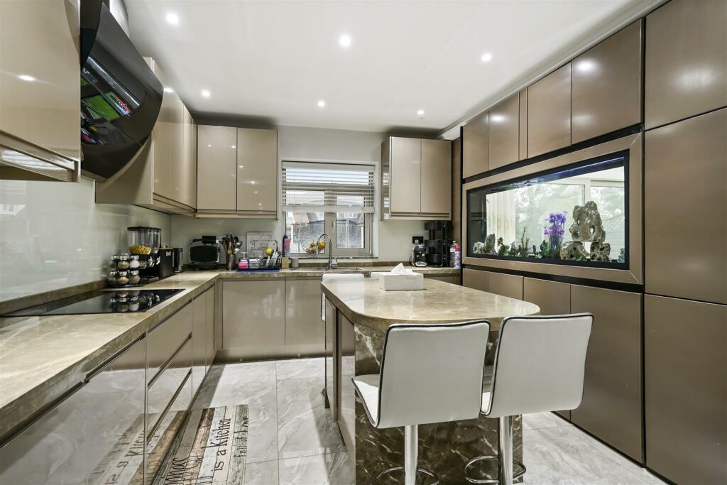 260 East Lane - tl8rhZaAbDDpKUkcw10s.jpg