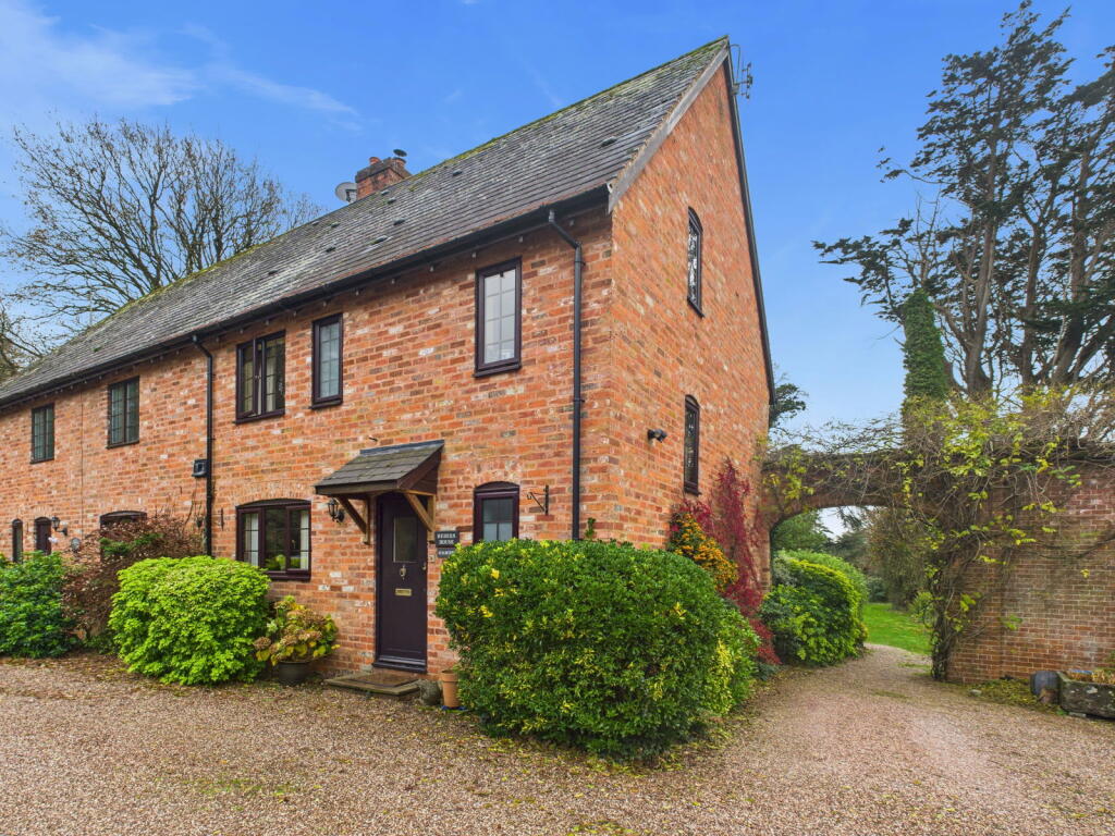 London Road, Whimple, Exeter, EX5 2PT