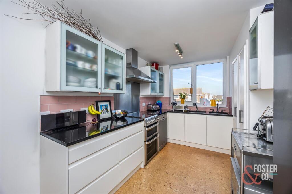 Ferry Road, Atlantic Court, 23-003.jpg