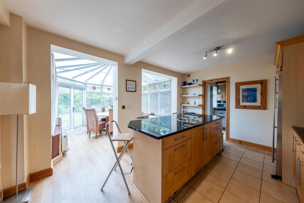 29 Bergamot Lane-2-001.JPG