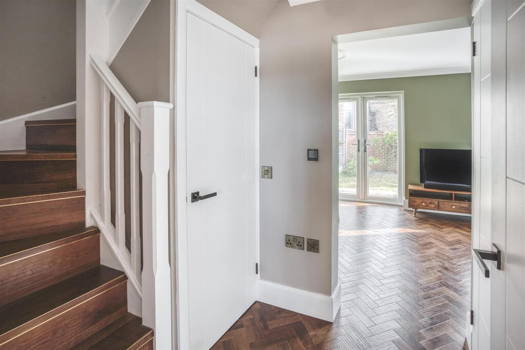 2025-09-25 14.44.49-1_HDR.jpg