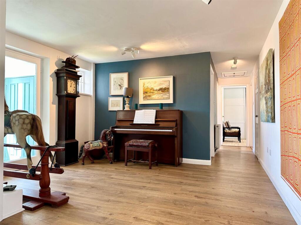 Entrance Area.jpg