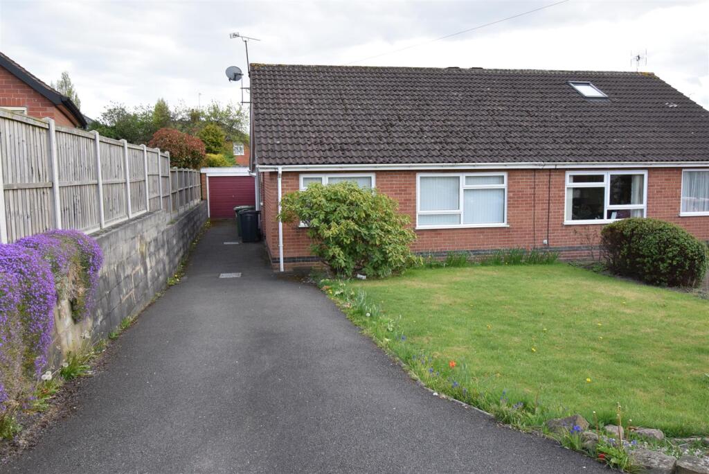 Front Garden/Driveway