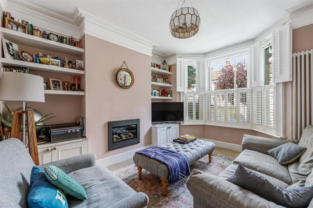 23 Cranmer Avenue-3.jpg