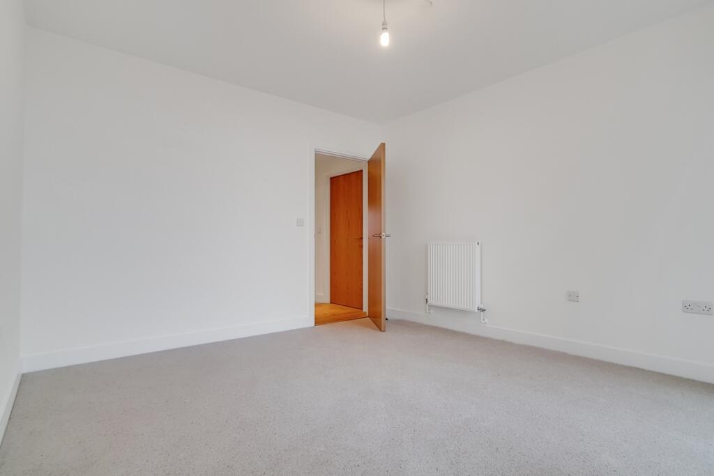 12_Bedroom_2_2