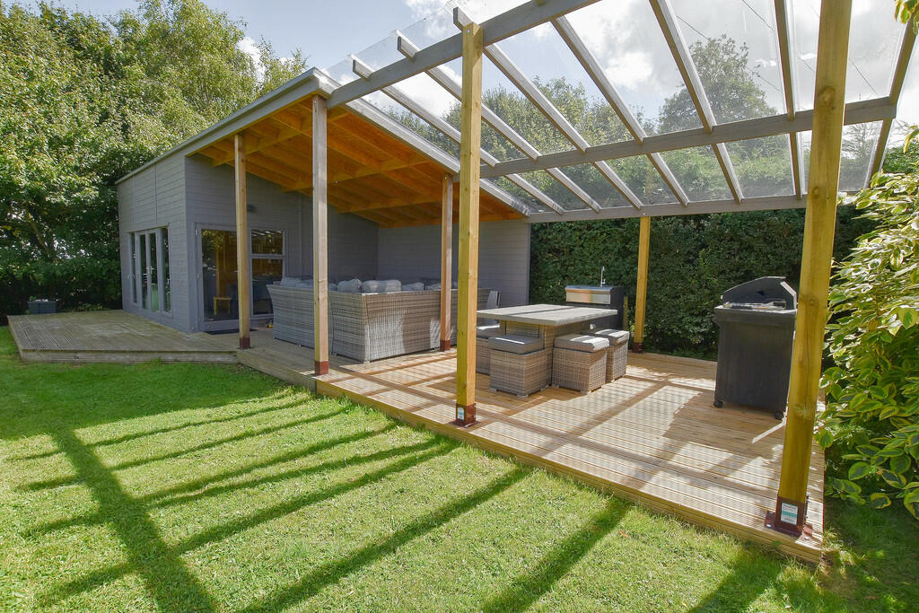Summerhouse 1