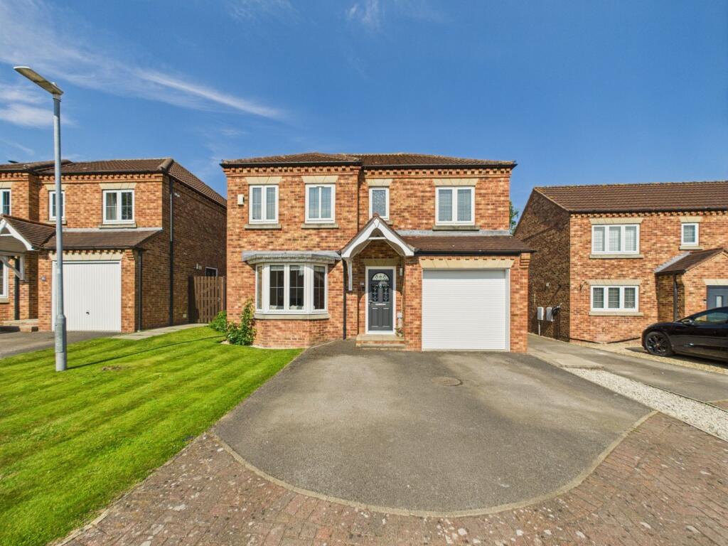 4 Bedroom Detached House - For Sale