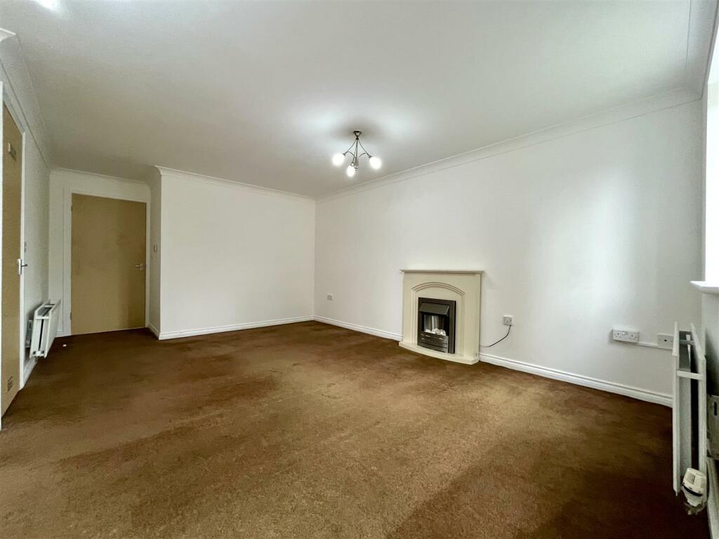 Living / Dining Area Aspect 3