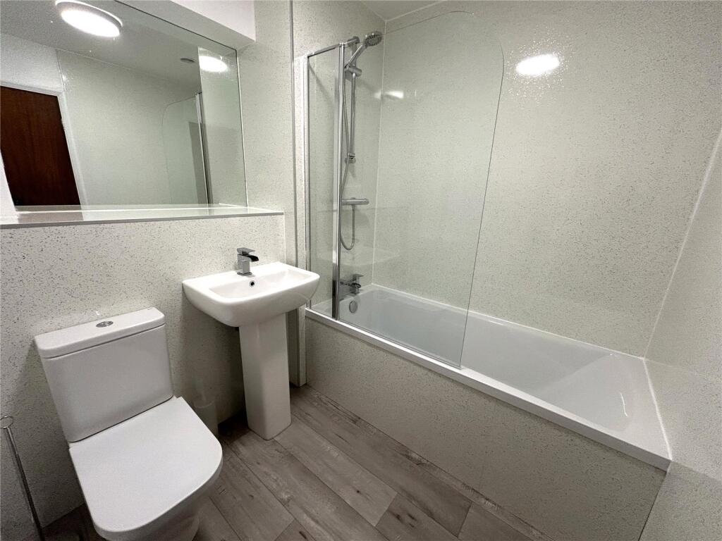Main Bathroom