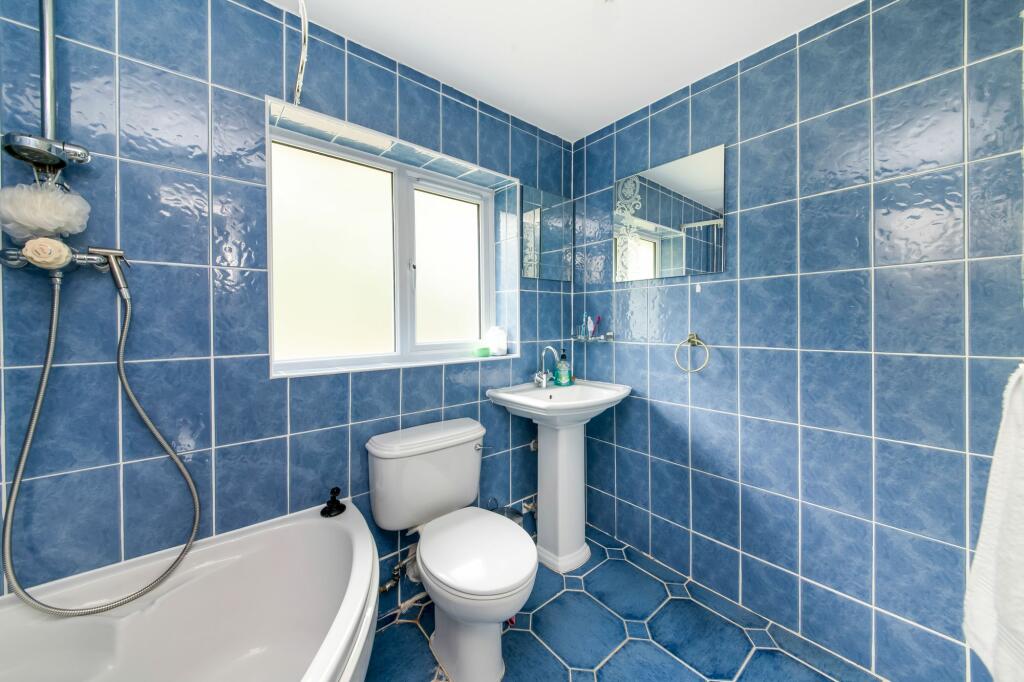 JACK AND JILL BATHROOM