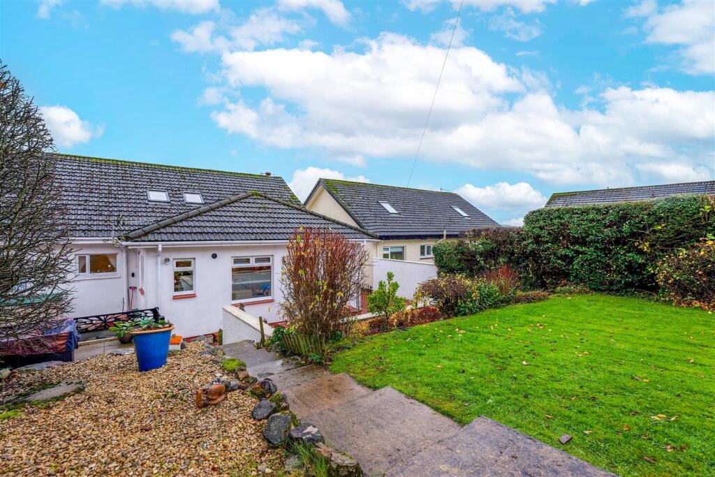 23- Rear Garden.jpg