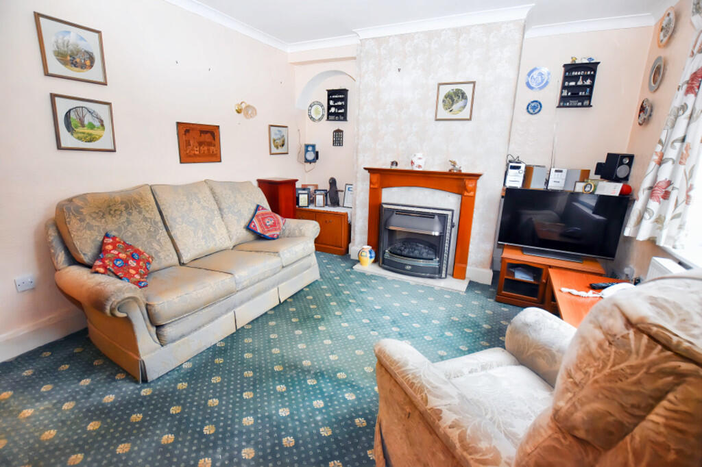 Lounge 1