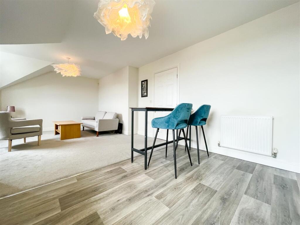 OPENPLAN LOUNGE KITCHEN DINER