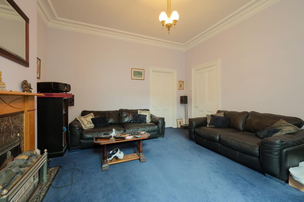 KITCHENS AND RECEPTION ROOMS