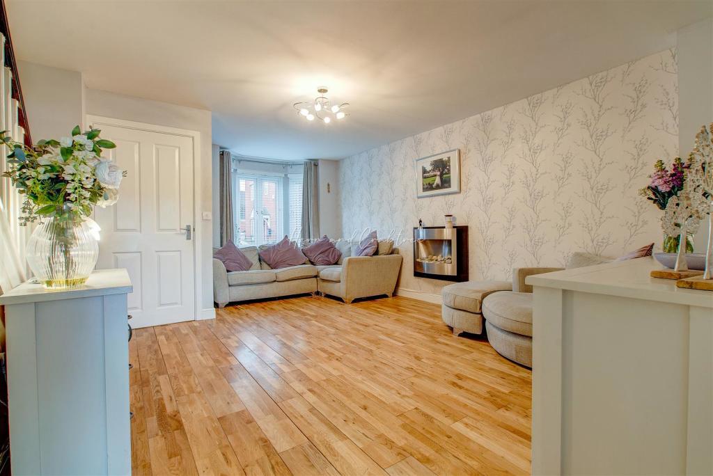 Watkins Square, Llanishen, HernCrabtree (10).jpg