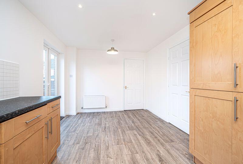 Breakfasting Kitchen