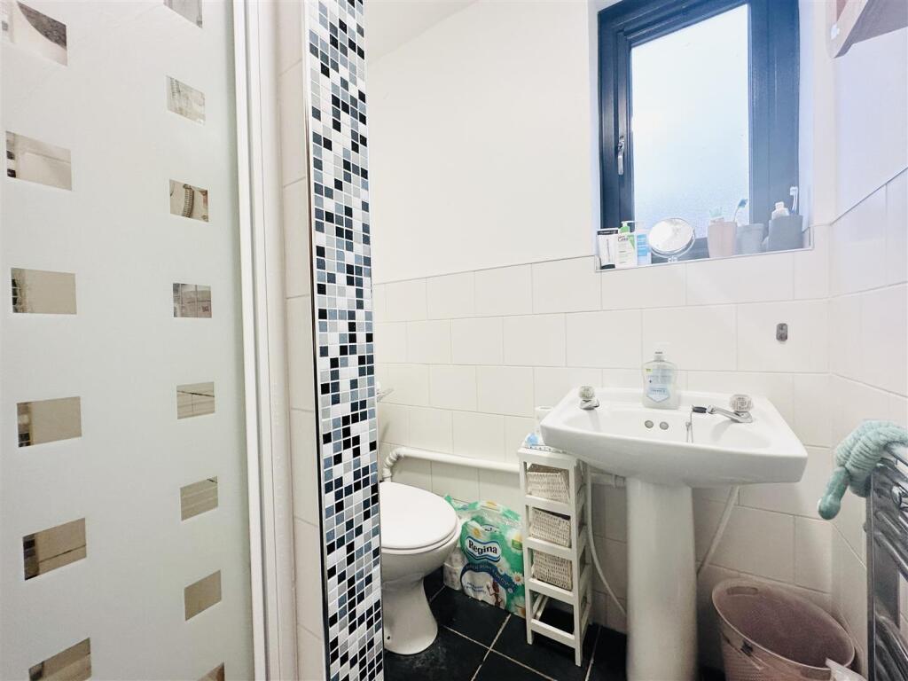 Bathroom 2