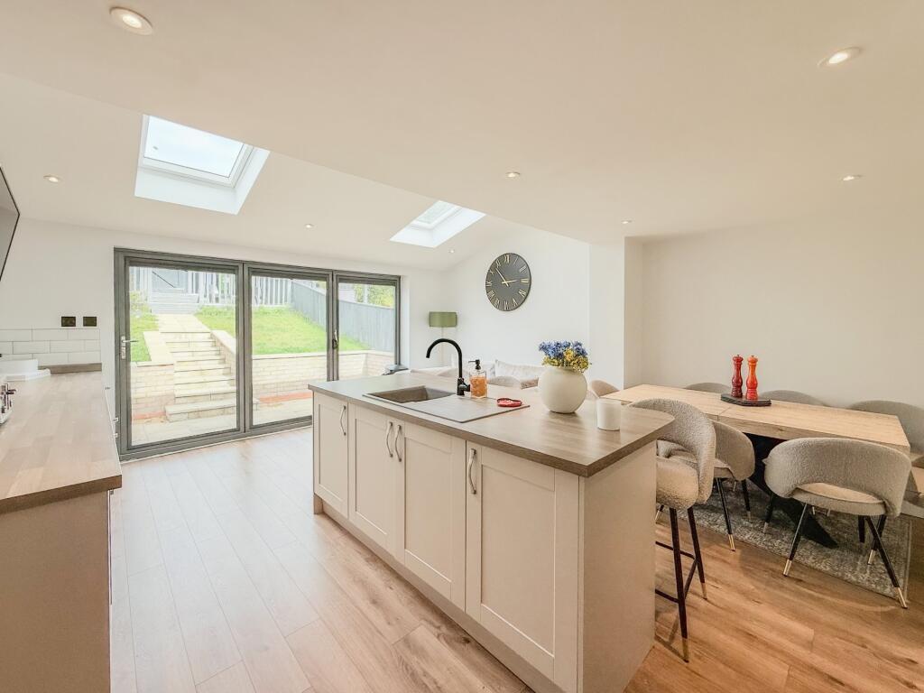 Kitchen/Diner/Family