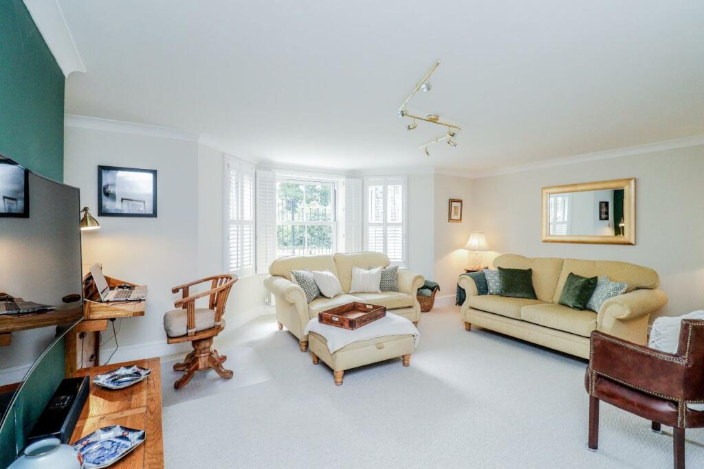 Reception Room/Ground Floor Bedroom