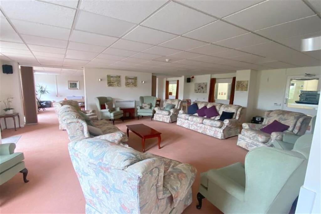 Commual lounge